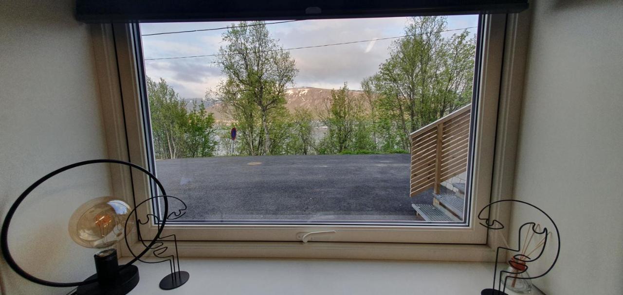 Tromsoapartment Silent Area With Nice View I Have Warm Caravan For Rent Same Place, 4 People Exterior photo