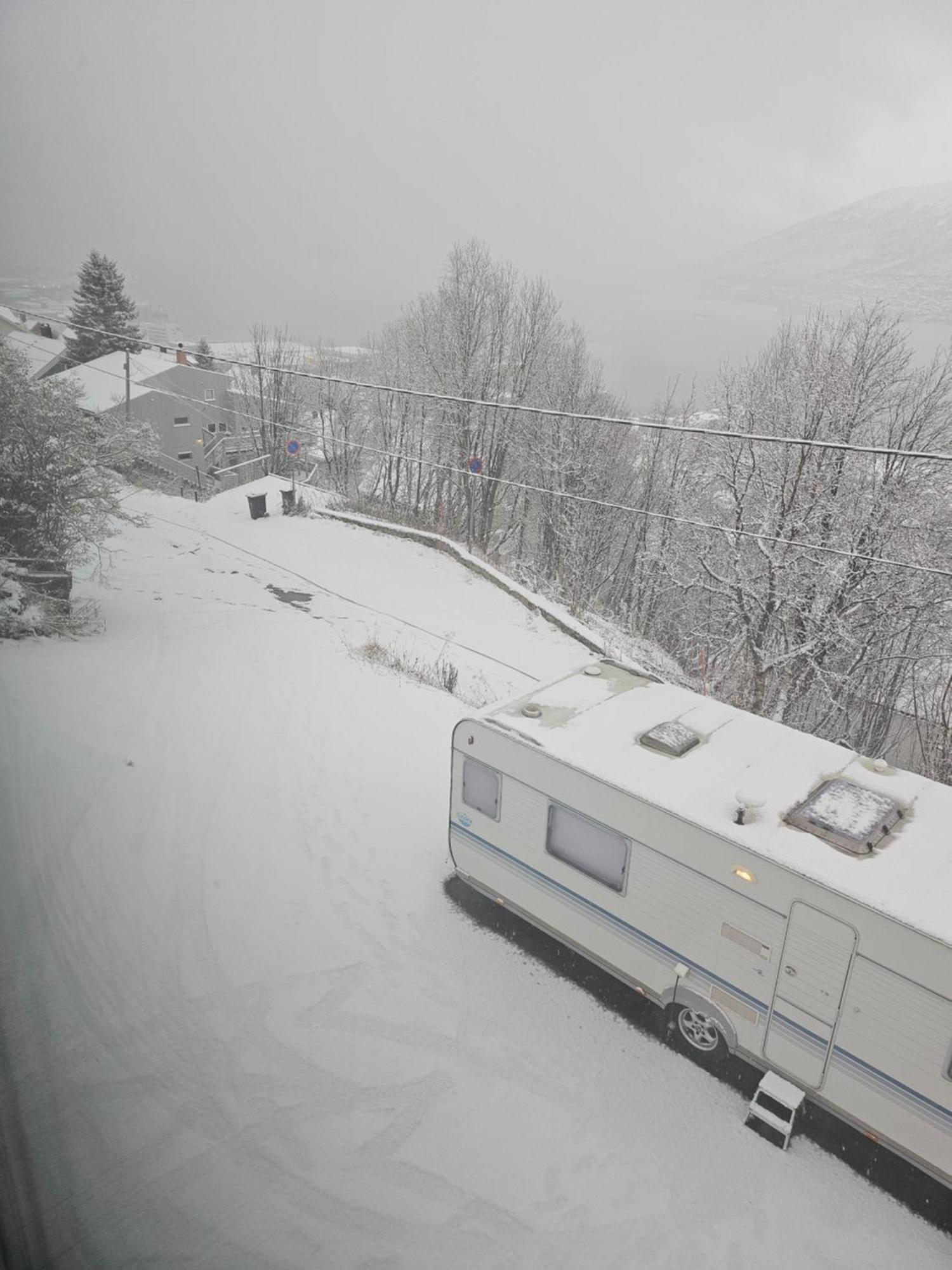 Tromsoapartment Silent Area With Nice View I Have Warm Caravan For Rent Same Place, 4 People Exterior photo